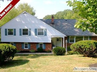 53 Gwen Ln, Devon, PA 19333