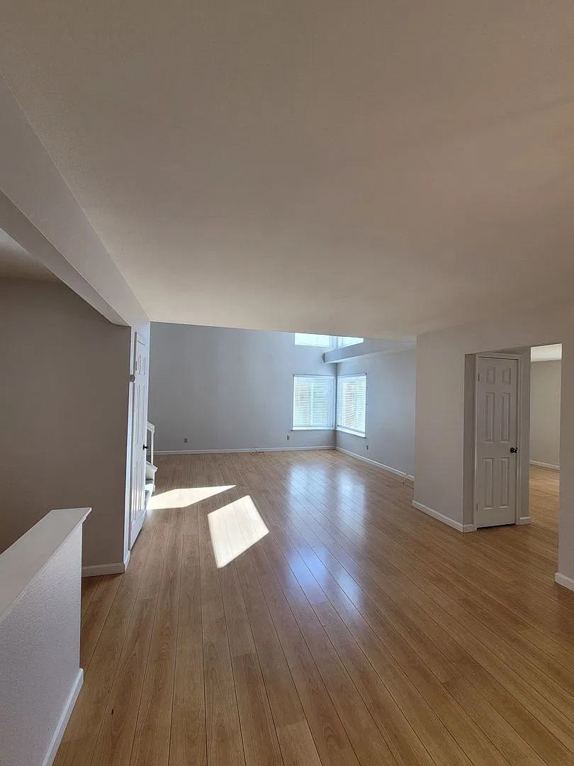 Gated Community Comfort: Spacious 4BR/3BA Home in Pittsburg! — Photo 4