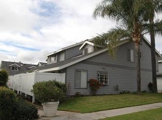 1042 Walnut St, Tustin, CA 92780