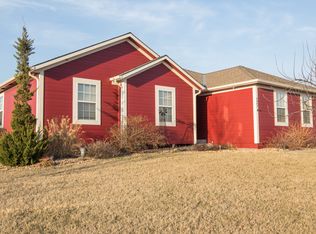 9902 E 221st St, Peculiar, MO 64078