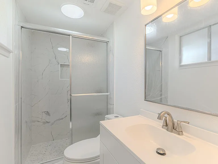 10126 Pine Moss Dr — Photo 33