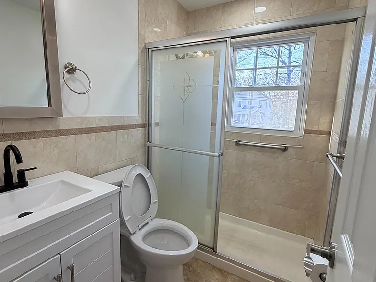 2460 Woodbridge Ave — Photo 19