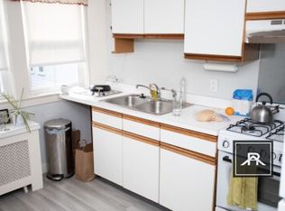 94 Kent Sq #2, Brookline, MA 02446