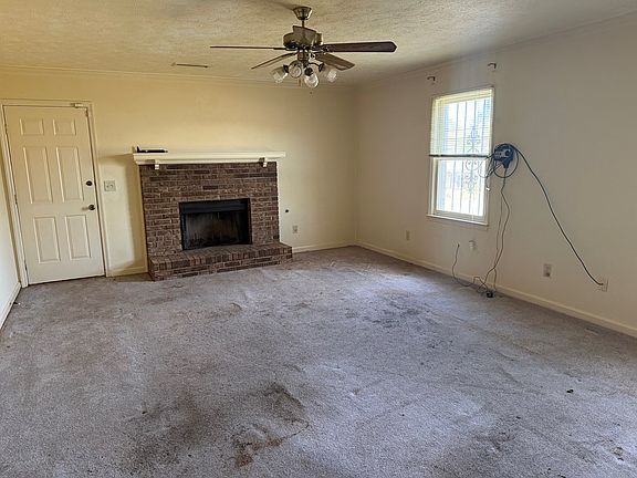 2nd image of 1359 Kings Mountain Rd