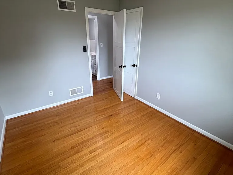 4200 Federal Hill Rd — Photo 16