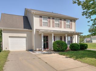 4106 Hathaway Hills Dr, Charlotte, NC 28214