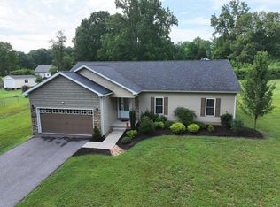 3040 Joy Cir, Danville, VA 24541