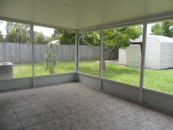 2nd image of 4214 Anthony Ln