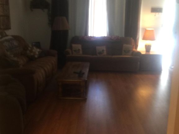 Newly laid
Wood floor