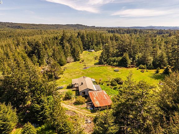 2nd image of 89371 Hemlock Ln