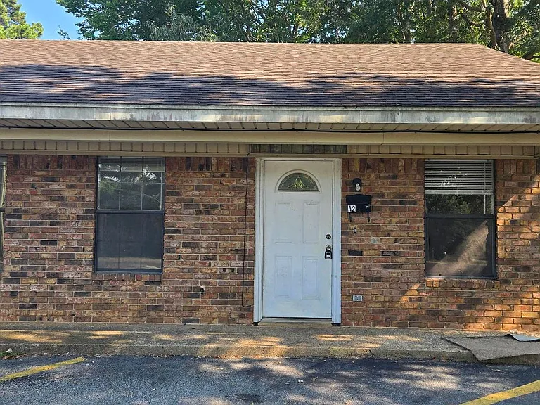 1708 Alpine Rd #C1 — Photo 1