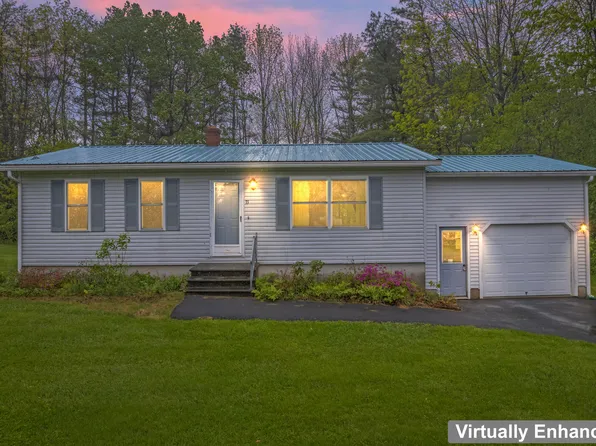 33 Mclaughlin Circle, Chelsea, ME 04330