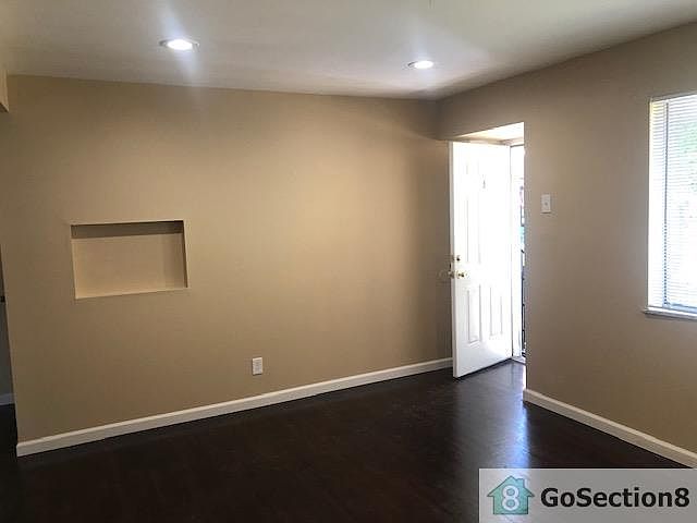 1st image of 10070 Toelle Ln APT C