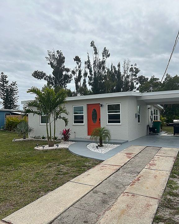 1st image of 223 Martin Dr