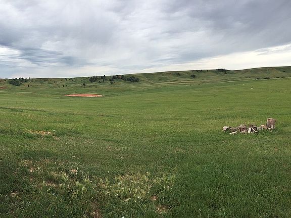 Lots of land to play on!