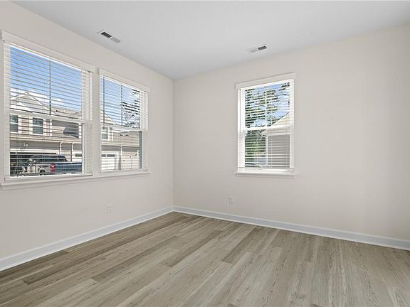 5th image of 1000 Regal Rd #A