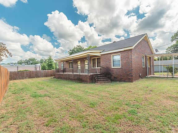 3rd image of 315 Georgia Ave