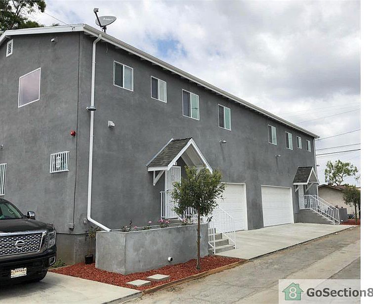 1st image of 1213 W 93rd St