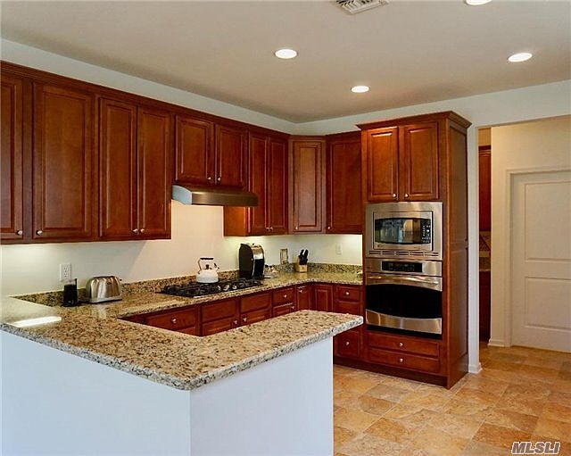1st image of 69 Samantha Cir