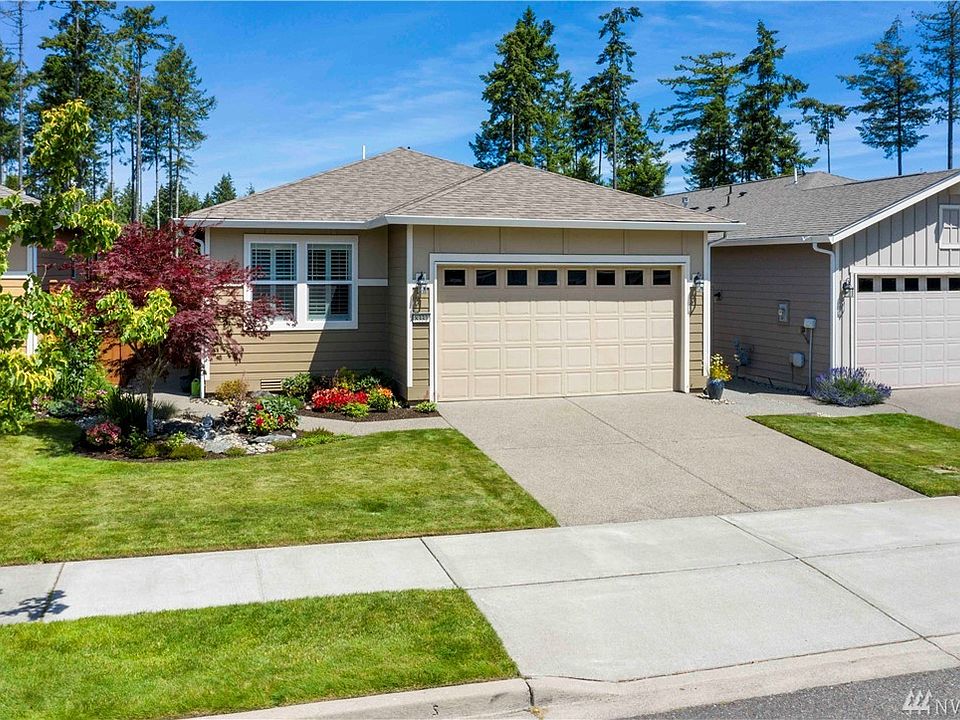 1st image of 8332 Vashon Dr NE