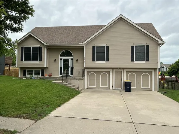 8820 NE 110th St, Kansas City, MO 64157