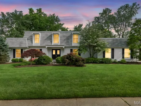 15166 Chamisal Dr, Chesterfield, MO 63017
