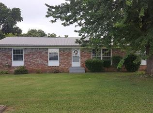 1207 Remke Ave, Lawrenceburg, TN 38464