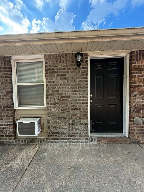 2 bed, 2.0 bath, 600 sqft, $800 — Photo 1
