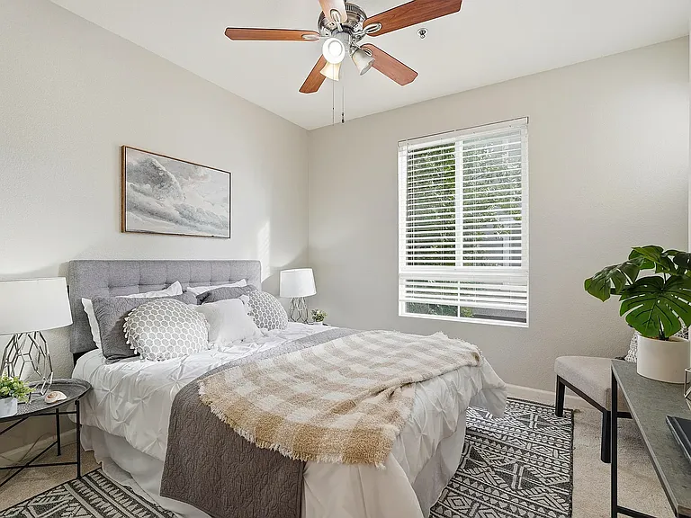 599 Marble Arch Ave — Photo 14