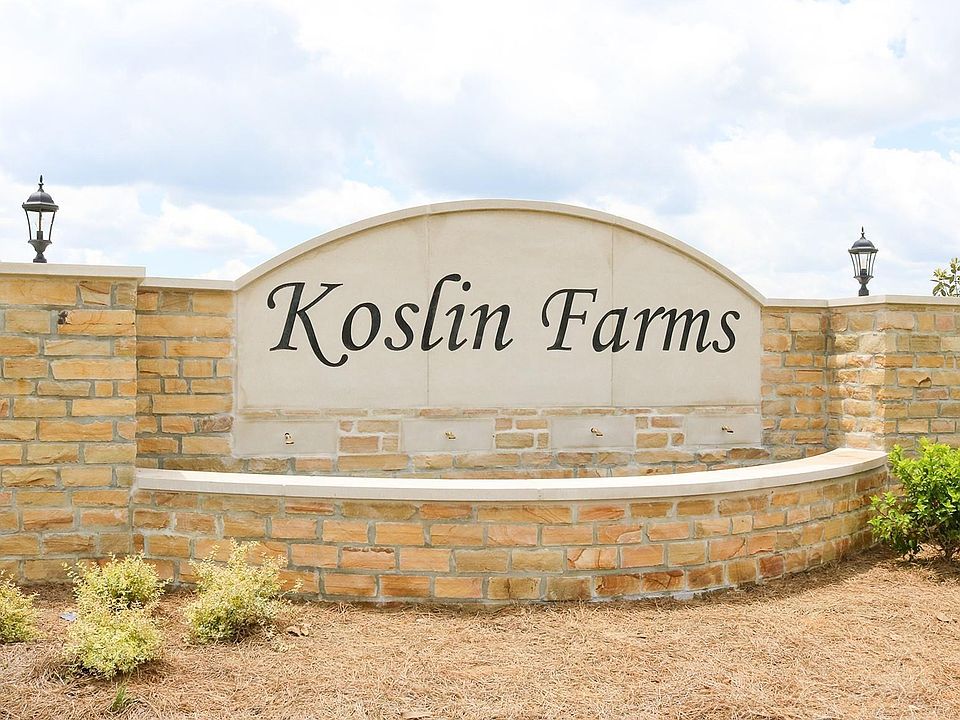 2nd image of 448 Koslin Loop