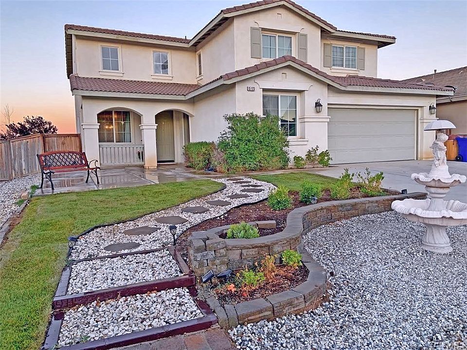 1st image of 15123 Strawberry Ln