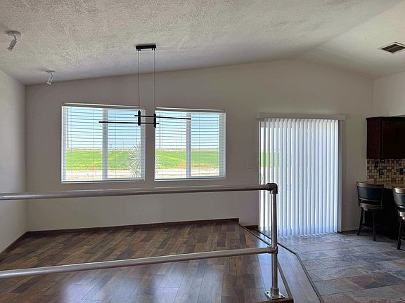 4th image of 3409 E Moreno Ln
