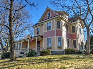 35 Cliff St, Abington, MA 02351