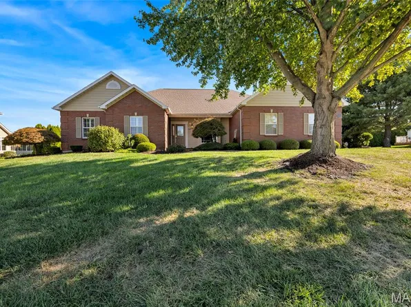 7344 Wolf Lake Ct, Fairview Heights, IL 62208
