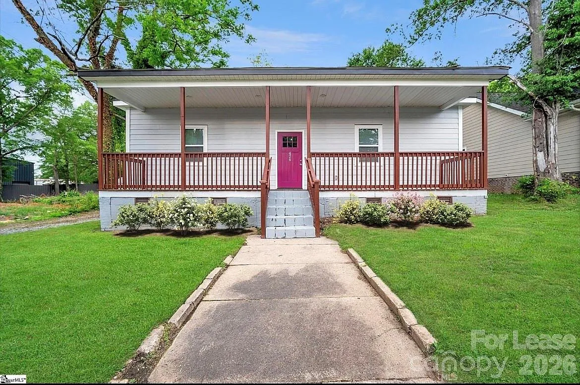 3 bed, 2.0 bath, 1430 sqft, $1,550 — Photo 1