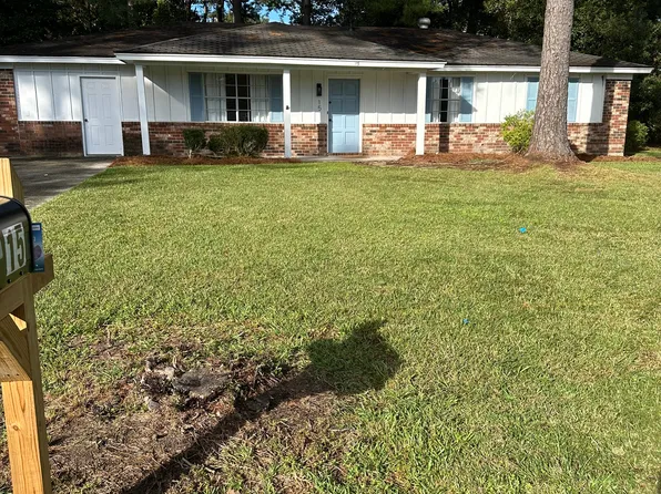 15 Barksdale Dr, Savannah, GA 31419