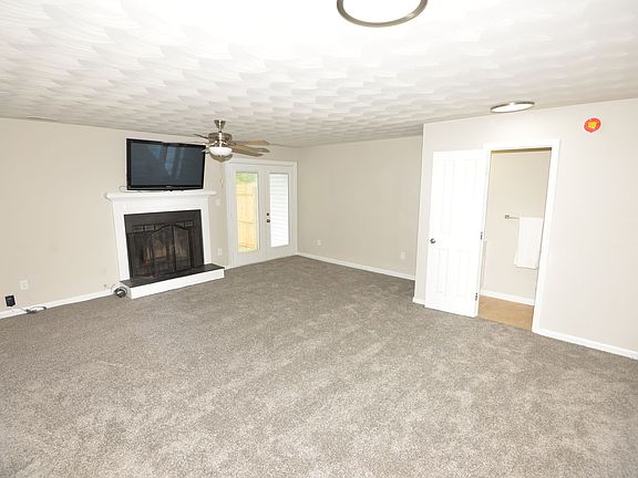 5th image of 1576 Jameson Dr