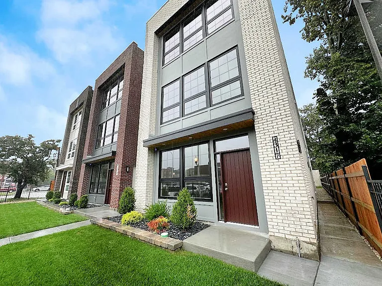 4315 S Indiana Ave #3 — Photo 16