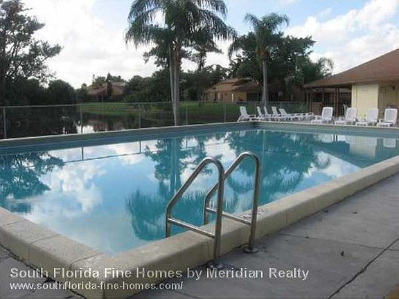 4th image of 6093 Buckeye Ct APT D