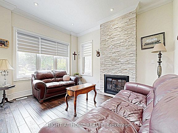 4th image of 250 Church St