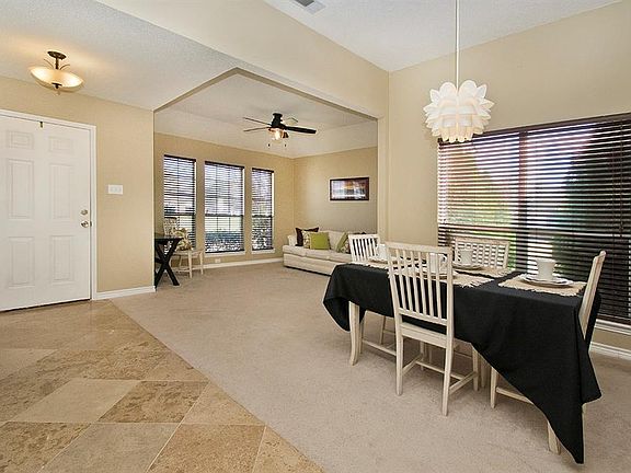 4th image of 5401 Cedar Elm Dr