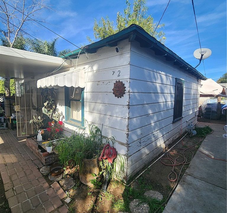 1st image of 712 1/2 S Vicentia Ave