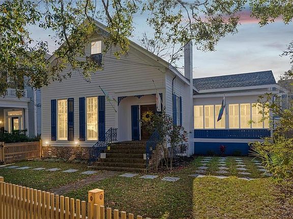 4th image of 202 Roper St