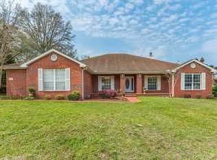 5854 Calumet Dr, Crestview, FL 32536