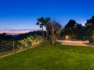 10556 Fontenelle Way, Los Angeles, CA 90077