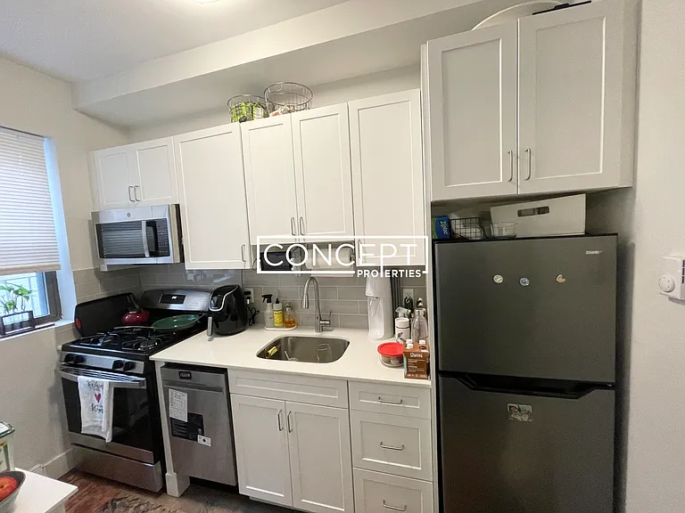 77 Park Dr #12CP — Photo 4