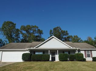 345 Wild Turkey Ln, Locust Grove, GA 30248