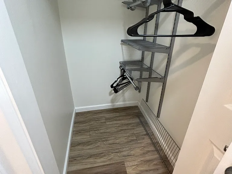 9409 Hamilton St — Photo 17