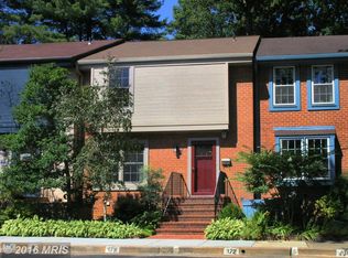 2133 Golf Course Dr, Reston, VA 20191