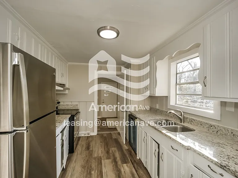 215814_007_wm_-_kitchen_13511990.jpg
